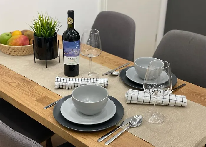 Sipsix - Modern 2 Bedroom Newly Renovated Flat With Ac In Centre Apartament