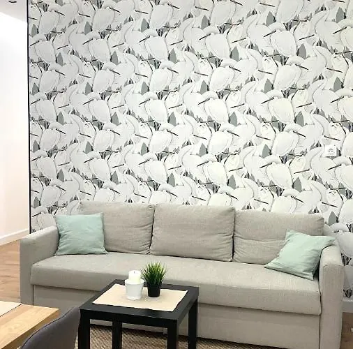Apartament Sipsix - Modern 2 Bedroom Newly Renovated Flat With Ac In Centre
