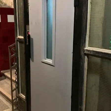 Sipsix - 2 Bedroom Flat In The Heart Of Apartment *