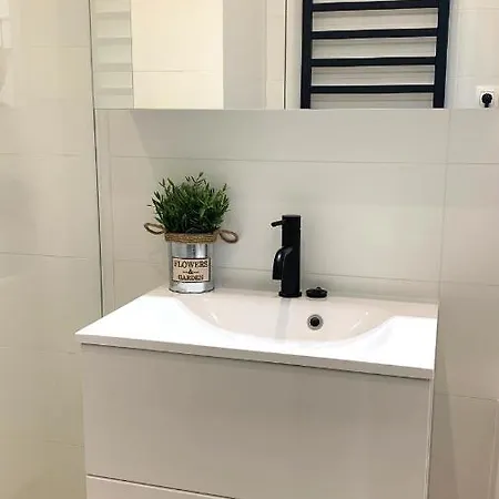 아파트 Sipsix - Modern 2 Bedroom Newly Renovated Flat With Ac In Centre