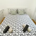 Apartman Sipsix - Modern 2 Bedroom Newly Renovated Flat With Ac In Centre Budapest